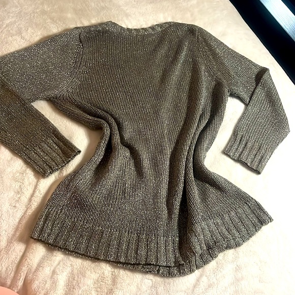 HURRY 🩶BUY NOW🩶VERY SEXY SILVER GLITTER DARK GREY TOP🩶🩶🩶BRAND: SOUTH BLUE🩶🩶 - Picture 2 of 7